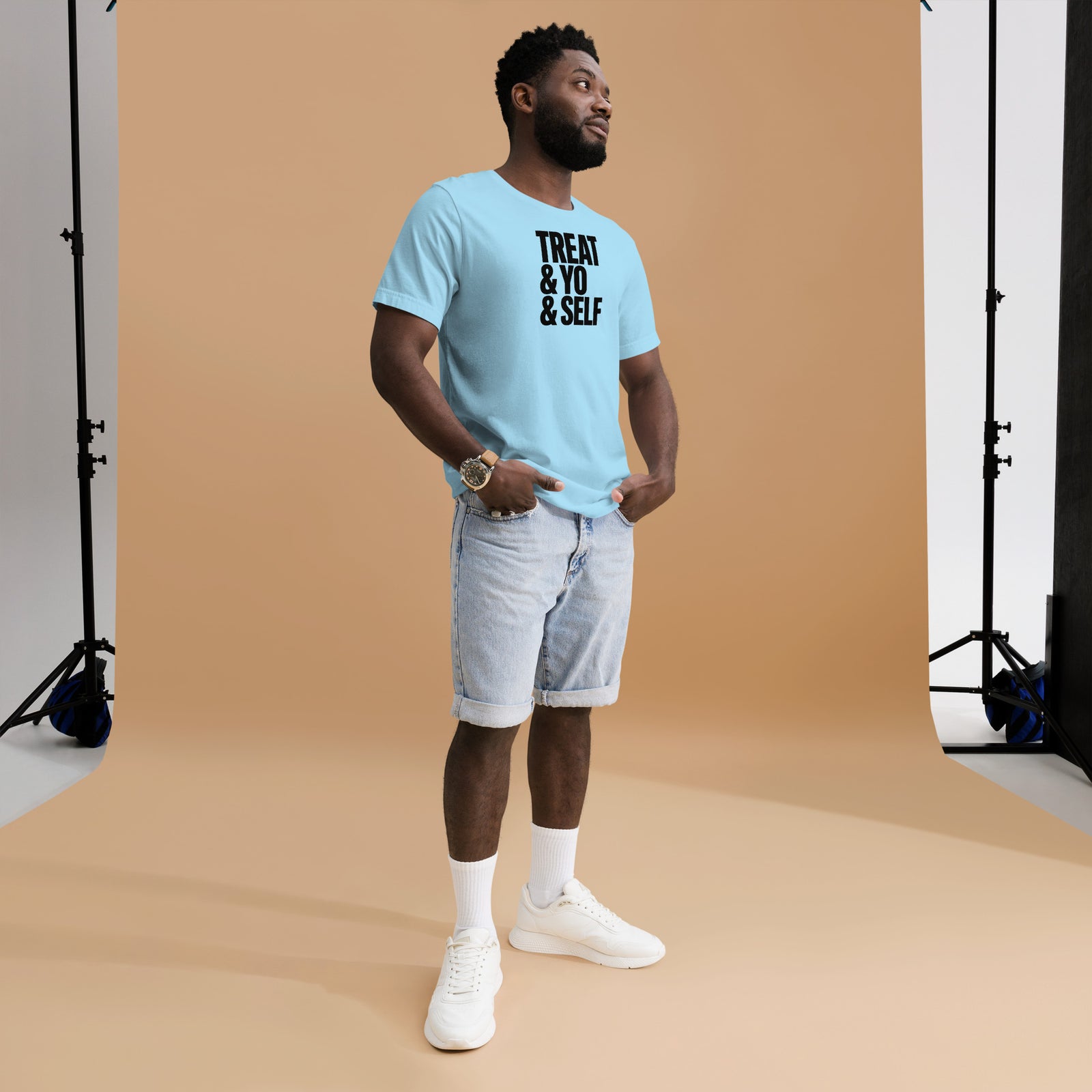 Product mockup Graphic Tee — view 18
