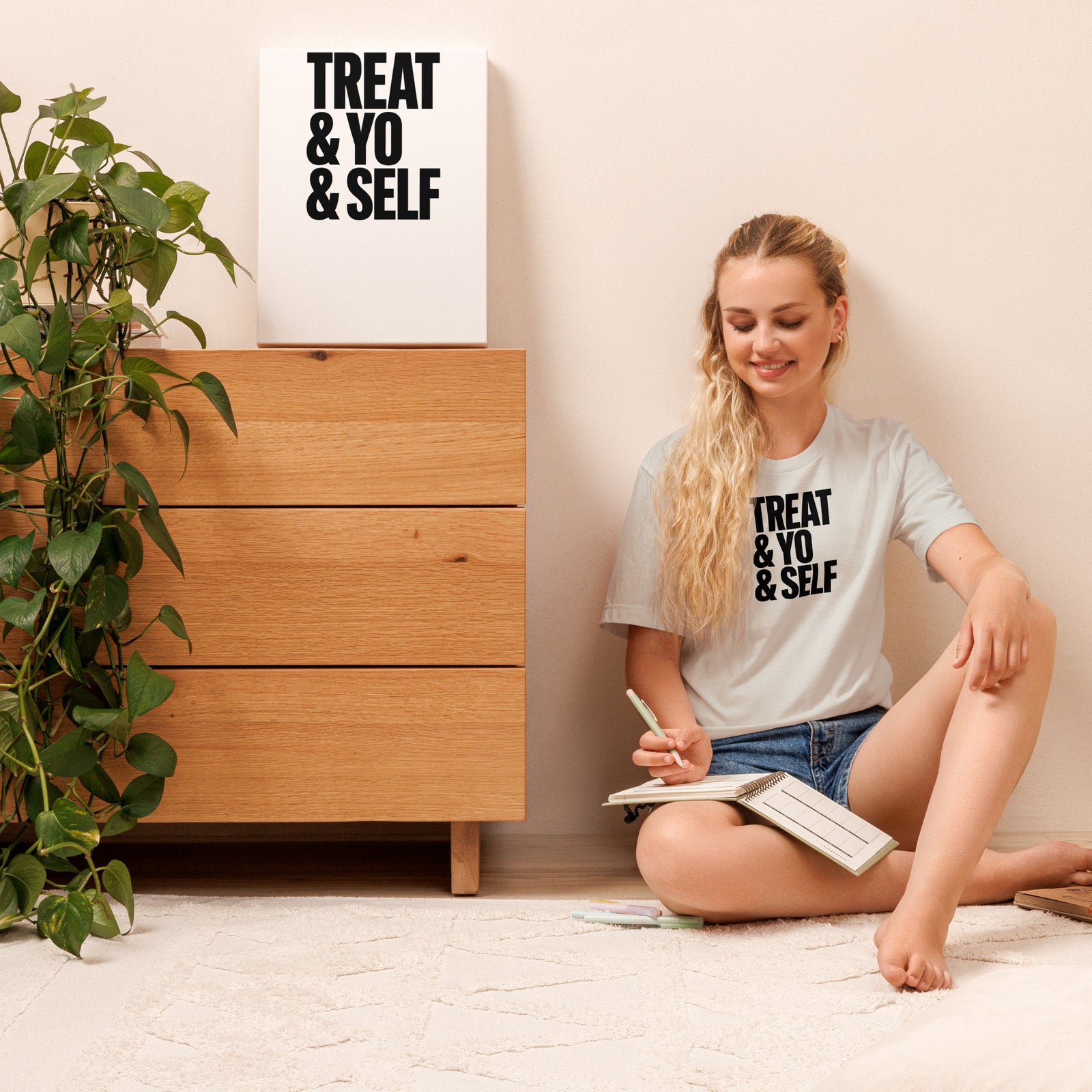 Product mockup Graphic Tee — view 12